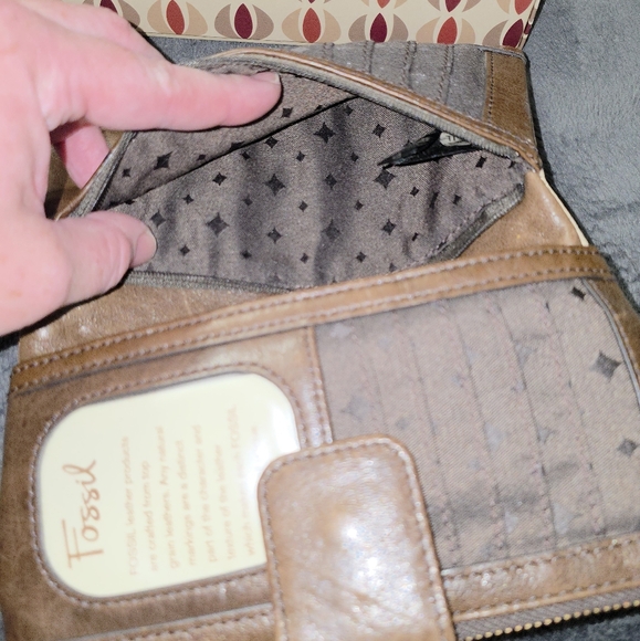 Fossil Patchwork Leather Wallet Clutch - Picture 6 of 9